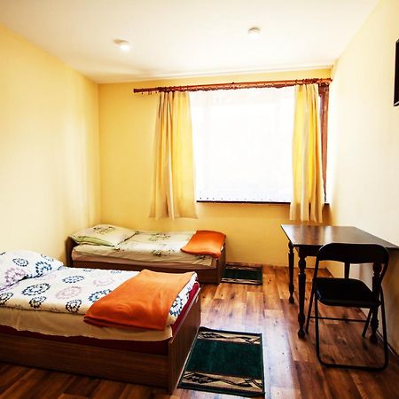 Auberge de jeunesse Kremenaros à Ustrzyki Górne Chambre photo