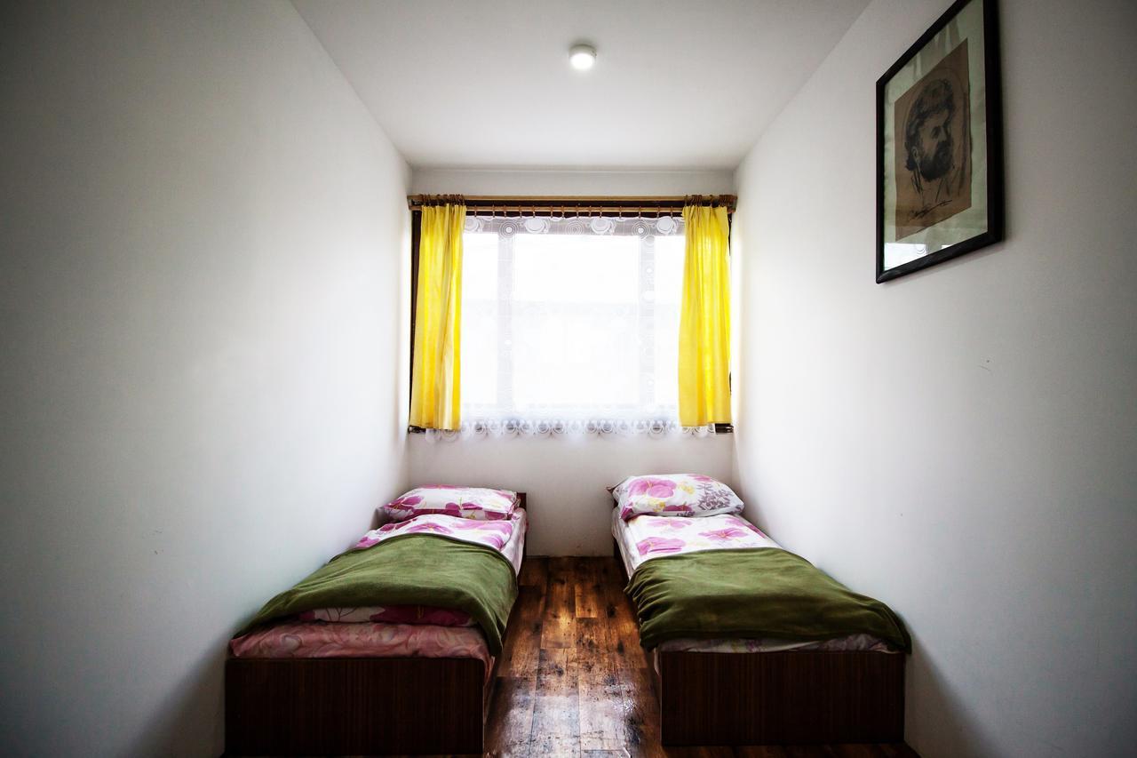 Auberge de jeunesse Kremenaros à Ustrzyki Górne Extérieur photo